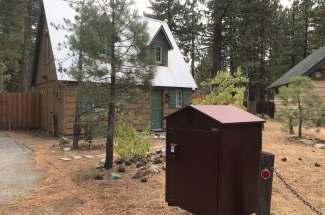 3298 Cape Horn – Very Cute Classic Cabin w/Large Yard- Available May1st