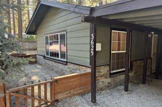 3625 Spruce Ave #A- Beautiful Ski Lease **Off Ski Run Blvd**