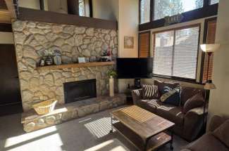 52 Burke Creek – Lake Village Condo with Amenities